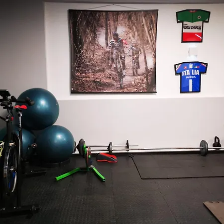 Sant'anna, Con Palestra