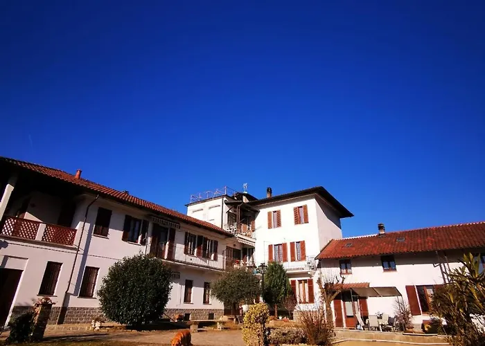 Sant'anna, Con Palestra アパート